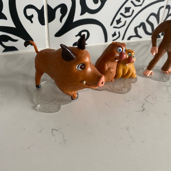 Lot of 3 Wonder Park Character Figures Gus Cooper Greta Peanut - Picture 4 of 6